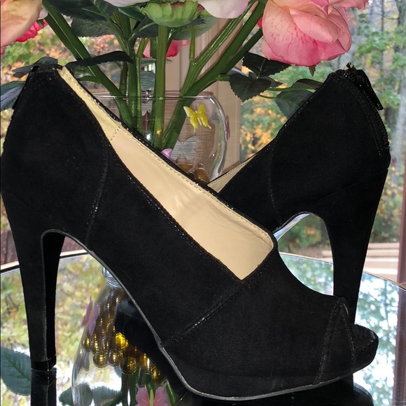 Nine West Shoes - Nine West vegan leather open toe pumps